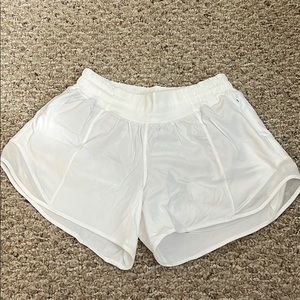 Lululemon shorts size 4